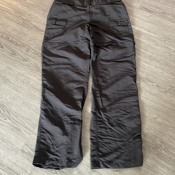 The Northface Women’s Convertible Paramount Cargo Trail Pants / Shorts size 8 - Picture 3 of 11